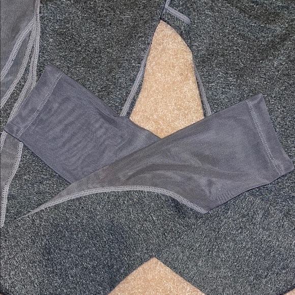 Gymshark Gray Leggings with Mesh Panels - Picture 4 of 6